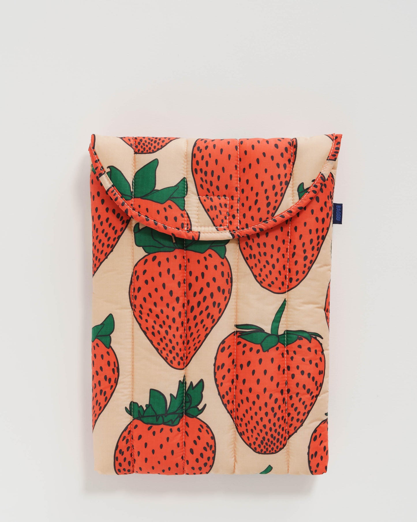 Baggu Puffy Laptop Sleeve 13"/14" - Strawberry